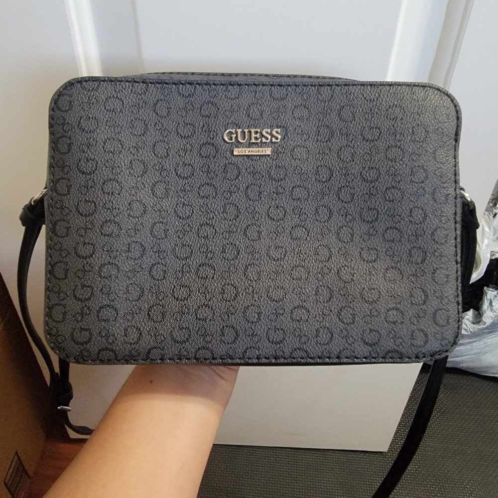 Guess purse